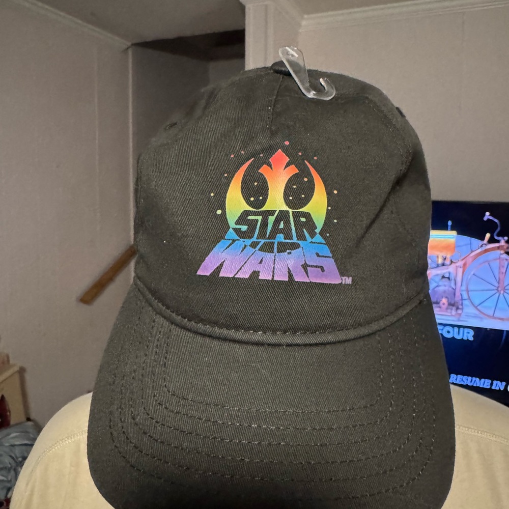Disney Star Wars Pride hat NWT